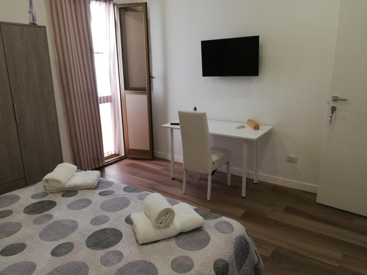 Casa Di Edo Bed & Breakfast Brindisi Exterior photo