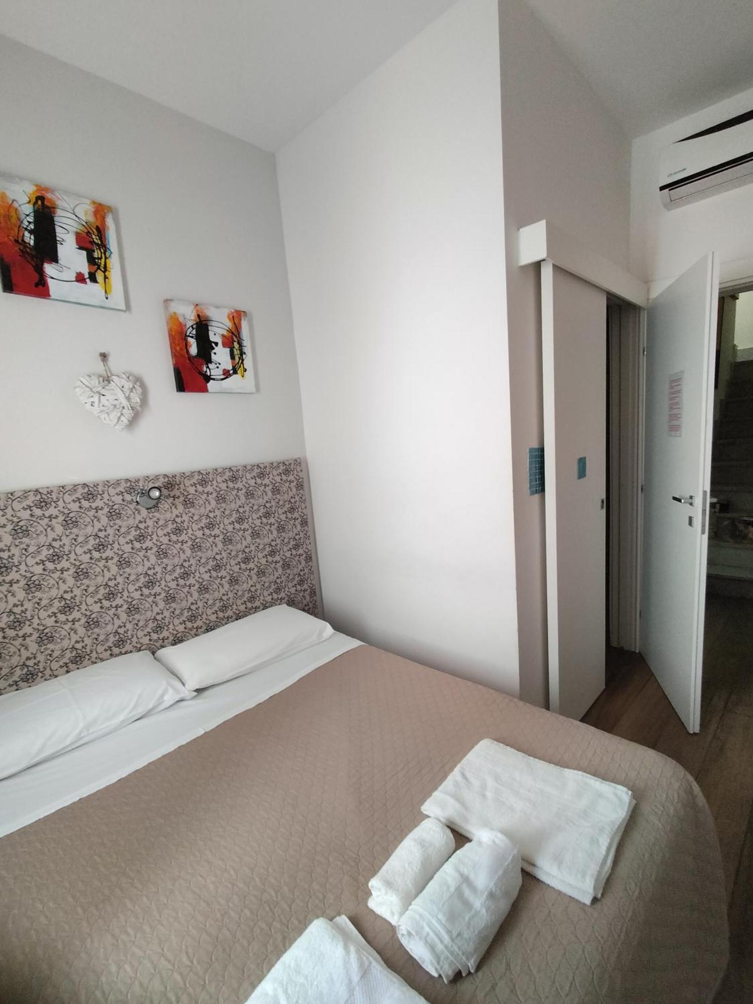 Casa Di Edo Bed & Breakfast Brindisi Exterior photo